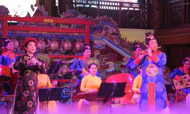 Сохранение и развития ценностей придворной музыки “Ня-ньак” города Хюэ