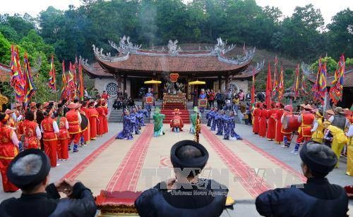 雄王祭祀信仰凝聚越南民族