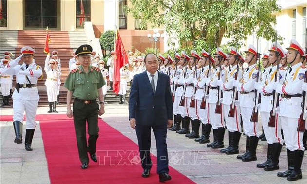 阮春福：建设“重视、贴近、了解、学习人民并对人民负责”的公安队伍