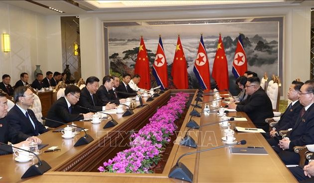 KCNA - ថ្នាក់ដឹកនាំកូរ៉េខាងជើងនិងចិនបានឯកភាពគ្នាពង្រឹងទំនាក់ទំនងទ្វេភាគីដើម្បីសន្តិភាពនិងស្ថិរភាពក្នុងតំបន់