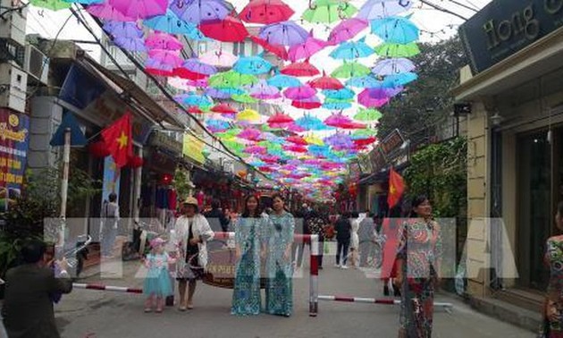 ទីក្រុងហាណូយអភិវឌ្ឍផលិតផលភូមិរបរប្រពៃណីដើម្បីបំរើភ្ញៀវទេសចរ