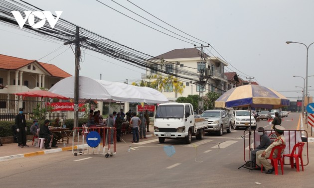 ចំនួនអ្នកឆ្លងជំងឺកូវីដ-១៩ ថ្មីបានកើនឡើងយ៉ាងឆាប់រហ័ស ហើយទីក្រុងវៀងចន្ទន៍ប្រទេសឡាវត្រូវបានបិទខ្ទប់