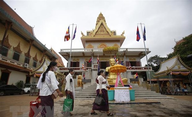 វៀតណាមផ្ដល់ជំនួយជាទឹកប្រាក់ចំនួន៣០ម៉ឺនដុល្លាអាមេរិកដើម្បីជួយប្រទេសកម្ពុជាបង្ការប្រយុទ្ធប្រឆាំងនឹងជម្ងឺ កូវីដ ១៩