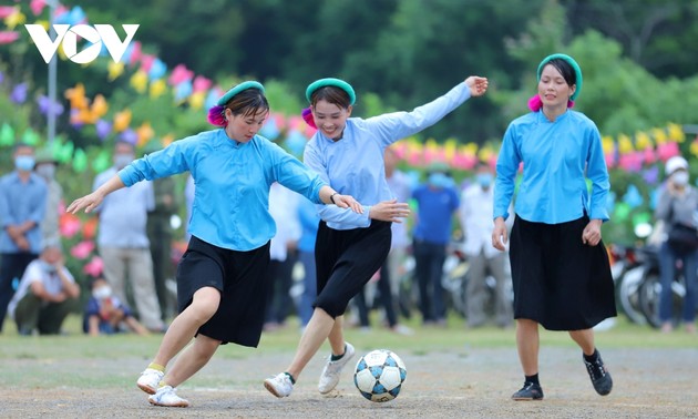 Quang Ninh ធ្វើអាជីវកម្មវប្បធម៌ជនជាតិក្នុងតំបន់ដើម្បីបម្រើវិស័យទេសចរណ៍ប្រកបដោយនិរន្តរភាព