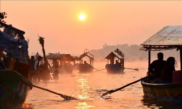 មនុស្សជាច្រើនលង់ទឹកក្នុងពិធីបុណ្យសាសនានៅឥណ្ឌា