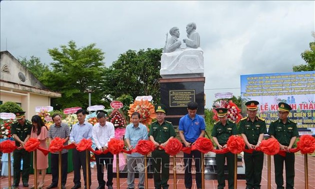 សកម្មភាពដ៏មានអត្ថន័យជាច្រើននៅតាមខ្សែព្រំដែនក្នុងឱកាសបុណ្យឯករាជ្យជាតិ