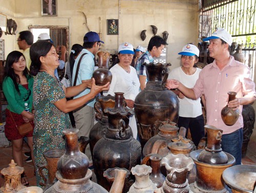 Khách du lịch đến Ninh Thuận tăng cao