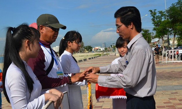 Khai mạc giải dù lượn (không động cơ) trong khuôn khổ Chương trình “Đà Nẵng - Điểm hẹn mùa Hè 2014”