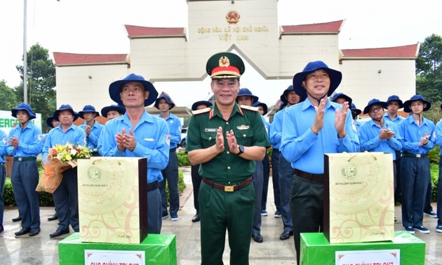 Các đội chuyên trách thuộc Quân khu 7 lên đường tìm kiếm hài cốt liệt sĩ