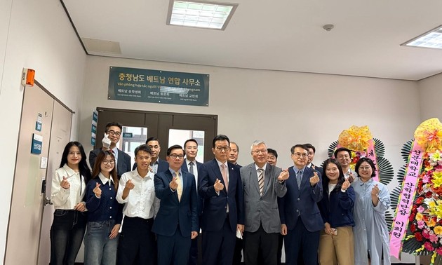 Khai trương Văn phòng hợp tác người Việt Nam tại Chungnam, Hàn Quốc: Phát huy sức mạnh cộng đồng