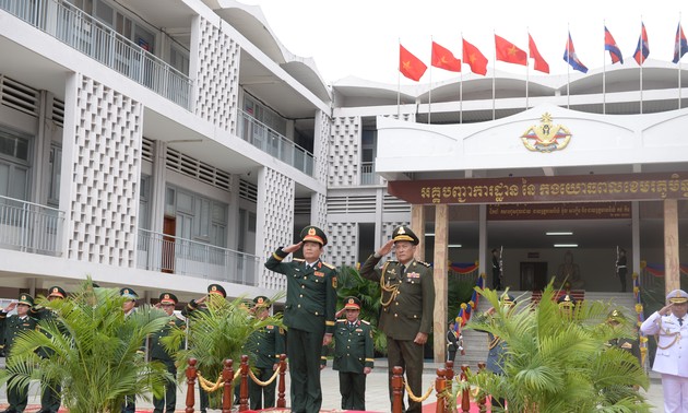 Vietnam, Cambodia strengthen defense cooperation