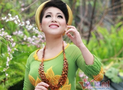 Певица Ань Тхо