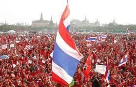 ไทยส่งเสริมการรักษาความปลอดภัยก่อนการชุมนุมของกลุ่มคนเสื้อแดง 