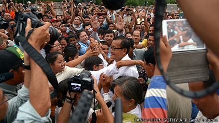 พรรคฝ่ายค้านในกัมพูชาจัดการชุมนุมครั้งใหญ่