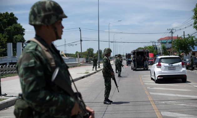 ไทยเสริมกำลังทหารและตำรวจเพื่อป้องกันการชุมนุมประท้วงการทำรัฐประหาร