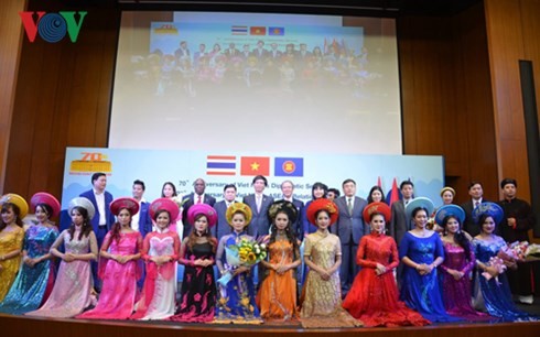 พิธีฉลองครบรอบ๗๐ปีวันก่อตั้งหน่วยงานการทูตและ๒๐ปีการเข้าเป็นสมาชิกอาเซียนของเวียดนาม