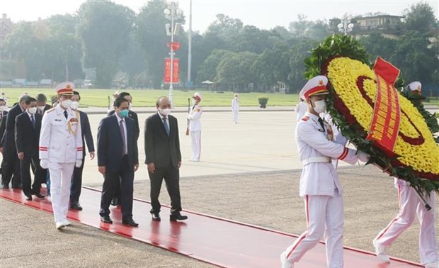 Leaders commemorate President Ho Chi Minh on National Day