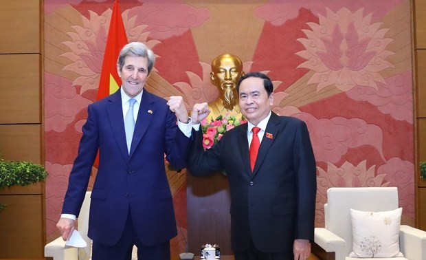 Vietnam, US intensify cooperation in realising COP26 commitment