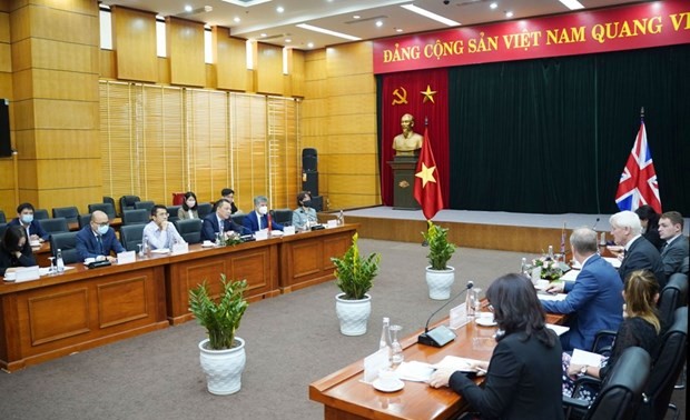 Vietnam welcomes UK's support in renewable energy development