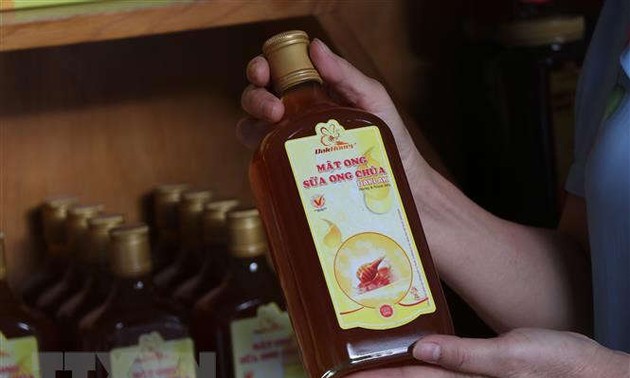 US cuts down anti-dumping duties on Vietnam’s honey by almost sevenfold