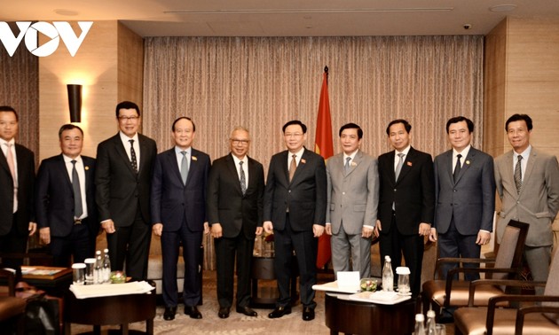 NA Chairman Vuong Dinh Hue calls on Indonesian businesses to expand operation in Vietnam