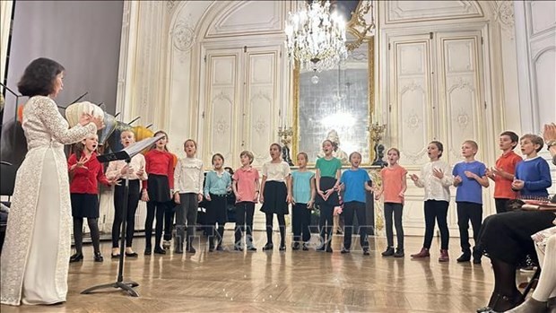 Art programme rounds off Vietnam culture week in France’s Versailles