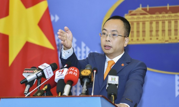 Vietnam opposes actions infringing upon sovereignty over Hoang Sa, Truong Sa: Deputy Spokesperson