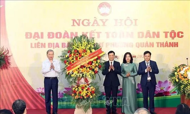 Party leader attends Great National Solidarity Festival in Hanoi