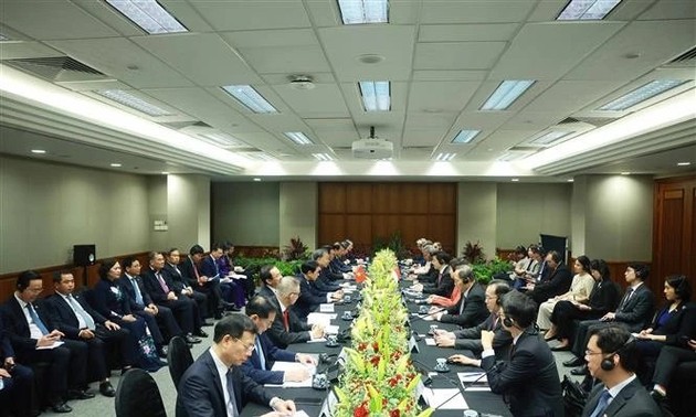 Vietnam, Singapore upgrade bilateral ties to Comprehensive Strategic Partnership