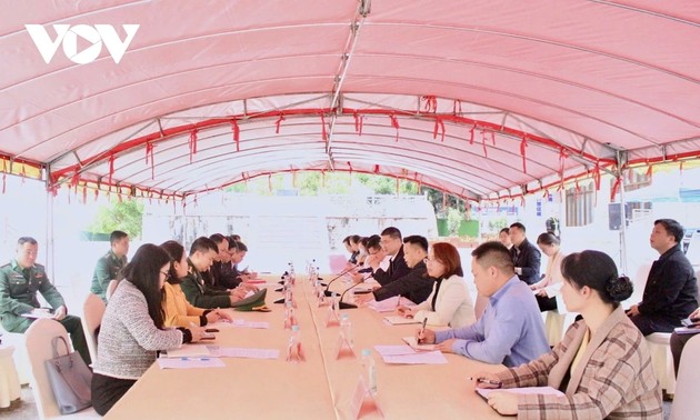 Lang Son boosts border tourism cooperation with China’s Guangxi