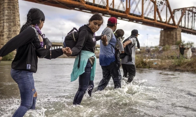 Over half a million immigrants ordered to leave the US