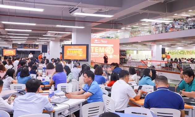 Vietnam to offer scholarships, tuition incentives to attract high-tech talent