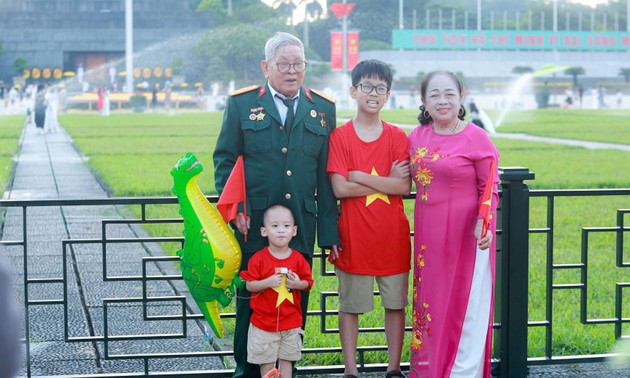 Thorough preparations made to welcome visitors for National Day holiday