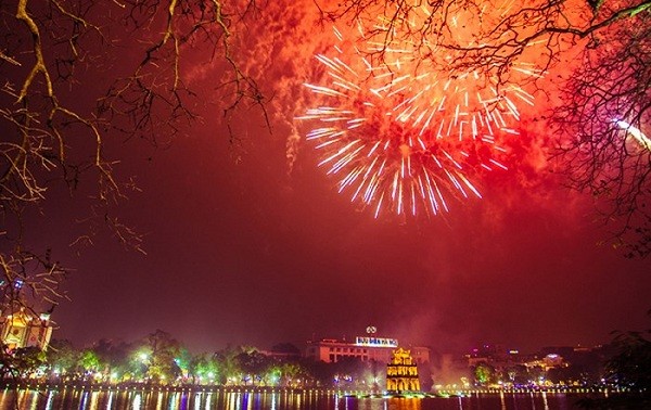 Hanoi to set off fireworks to welcome New Year 2021 