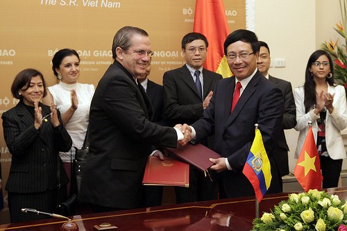 Vietnam y Ecuador intensifican su colaboración por el desarrollo conjunto 