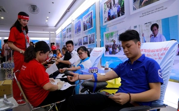 Esperan obtener 45.000 unidades de sangre en campaña de donación en Vietnam 