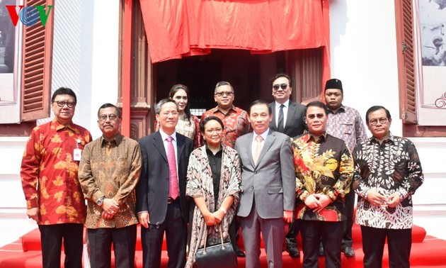 Conmemoran visitas históricas de los líderes Ho Chi Minh y Sukarno al territorio del otro