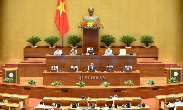 Diputados vietnamitas consideran reducir impuesto sobre la renta para empresas