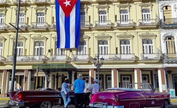 Dirigentes de Laos y Cuba sostienen conversaciones en línea sobre relaciones bilaterales 