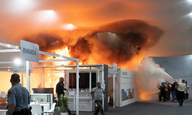 Negociaciones de la COP30 interrumpidas por un incendio