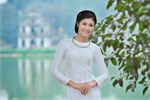  อ่าวหย่าย ชุดประจำชาติเวียดนามในสายตาคนต่างชาติ