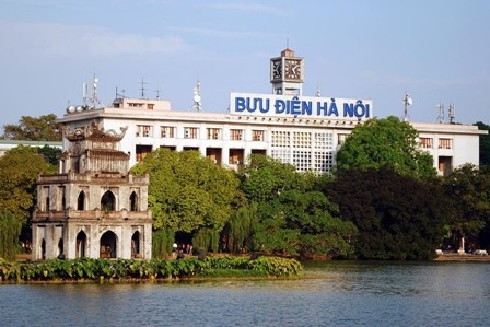 ทะเลสาบฮว่านเกี่ยมได้รับการกล่าวขานว่าเป็น เพชรเม็ดงามของนครหลวงฮานอย