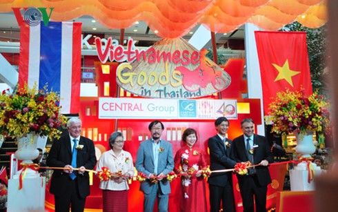 ความคึกคักของสัปดาห์สินค้าเวียดนามในประเทศไทย