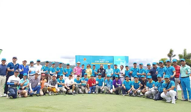 การแข่งขันกอล์ฟสานสัมพันธ์ชมรมชาวเวียดนามในประเทศไทย