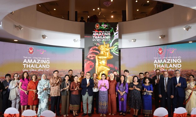 งาน “Amazing Thailand : Your Stories Never End - ยิ่งเข้าใจ ยิ่งรัก” เผยแพร่วัฒนธรรมไทยและบริจาคเงินเพื่อช่วยเหลือผู้ประสบภัยจากพายุยางิ