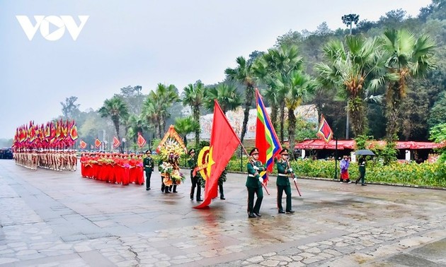 งานบวงสรวงบรรพกษัตริย์หุ่งทั้งภายในและต่างประเทศ
