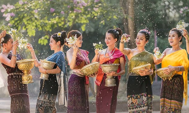 สุขสันต์วันสงกรานต์