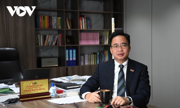 สถานีวิทยุเวียดนาม ดำเนินกิจกรรมประชาสัมพันธ์ที่กว้างลึกในโอกาสรำลึกครบรอบ 50 ปีวันปลดปล่อยภาคใต้ รวมประเทศเป็นเอกภาพ