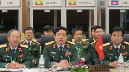 Vietnam attends ASEAN Defense Ministers’ meeting