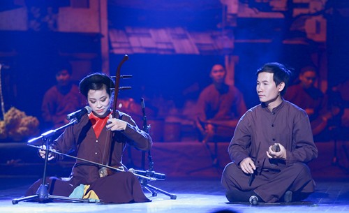 Street singing revived in Hanoi